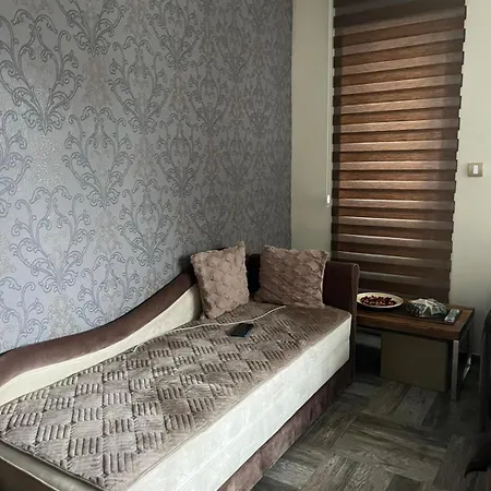 Raj Apartment *